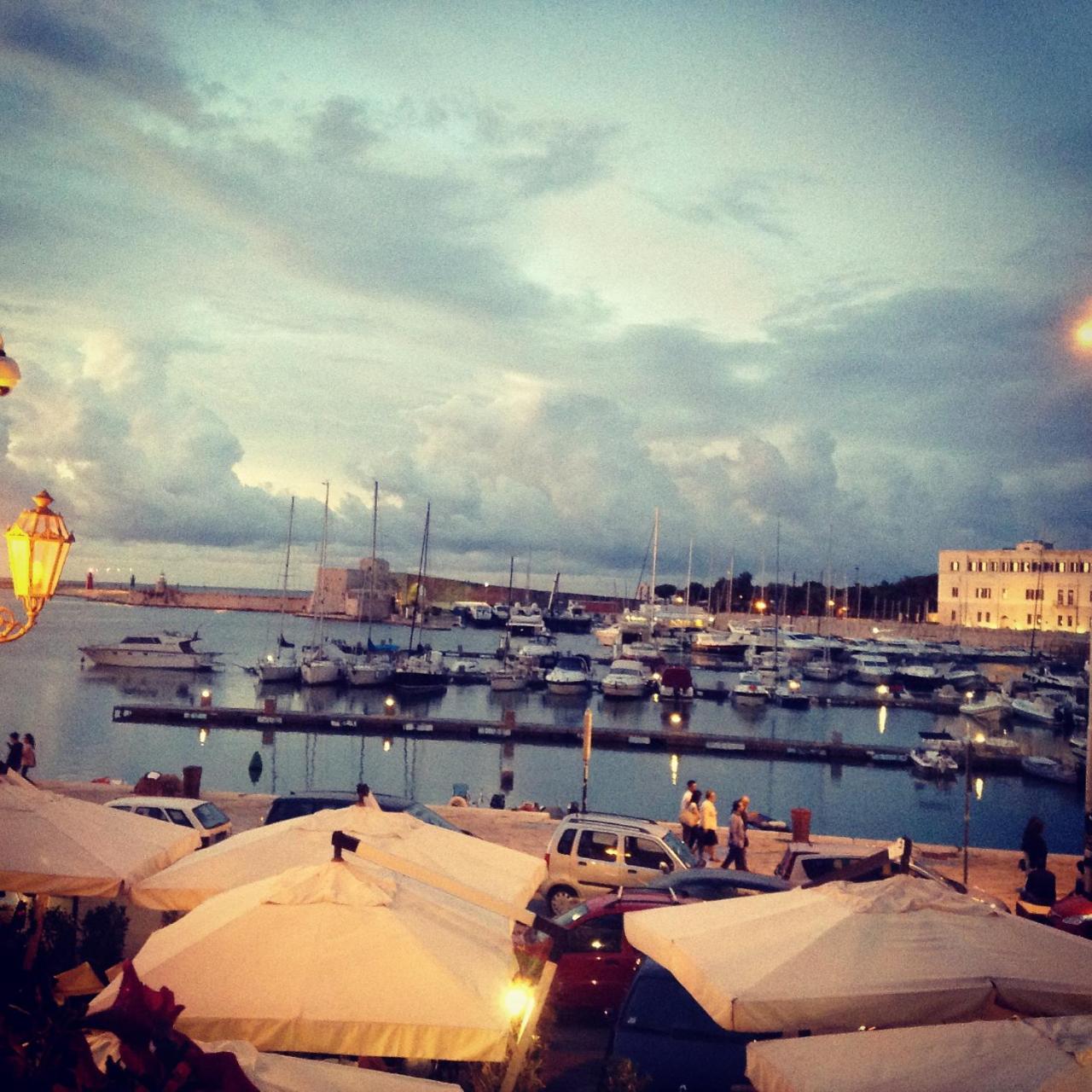 Les Naturels Maison Lägenhet Trani Exteriör bild